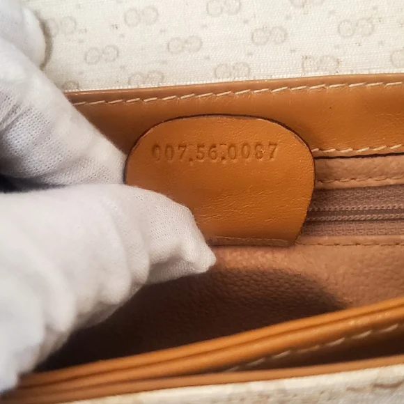 Gucci Supreme Crossbody Euc Vintage - Picture 8 of 10